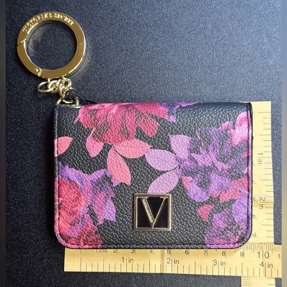 New -VICTORIAS SECRET Mini Wallet PURSE CARD KEYCHAIN - Picture 3 of 8